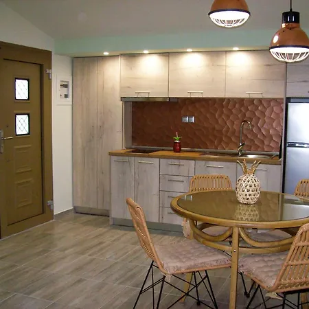 Apartment Sea Breeze 2 *