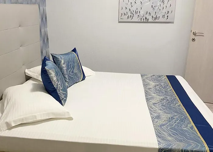 Sea Breeze 2 Апартаменты